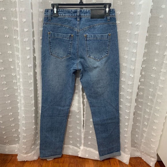 Boohoo Ripped Jeans - NEW - Picture 3 of 3